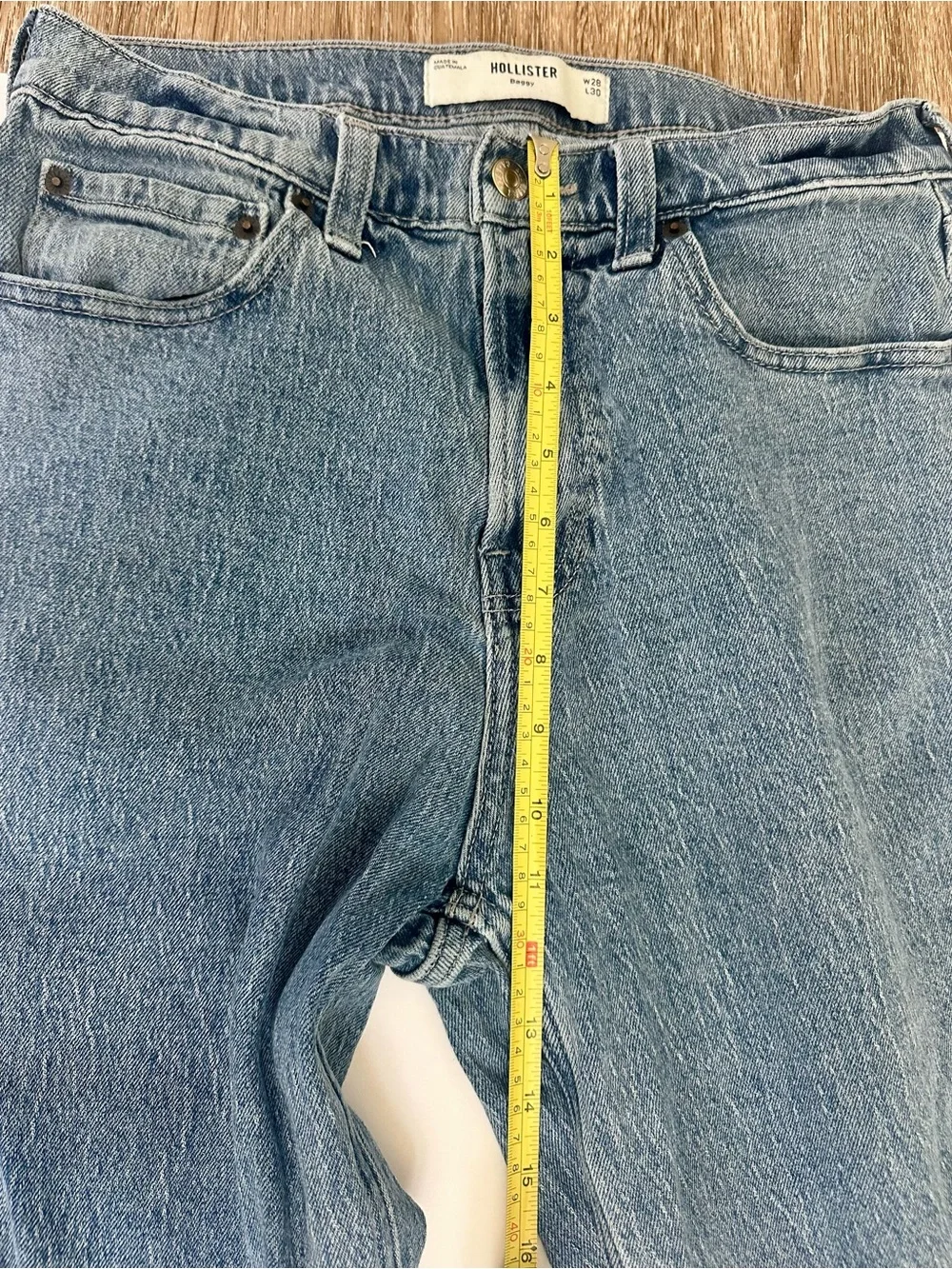 Hollister Men’s Baggy Jeans Med. Blue Wash 28 Waist Wide Leg Comfortable GUC